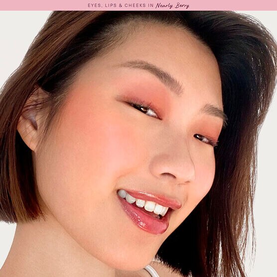 RARE STAY VULNERAB LIPS 3